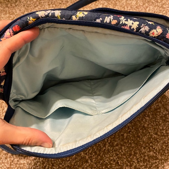 Vera Bradley navy purse - Picture 2 of 3